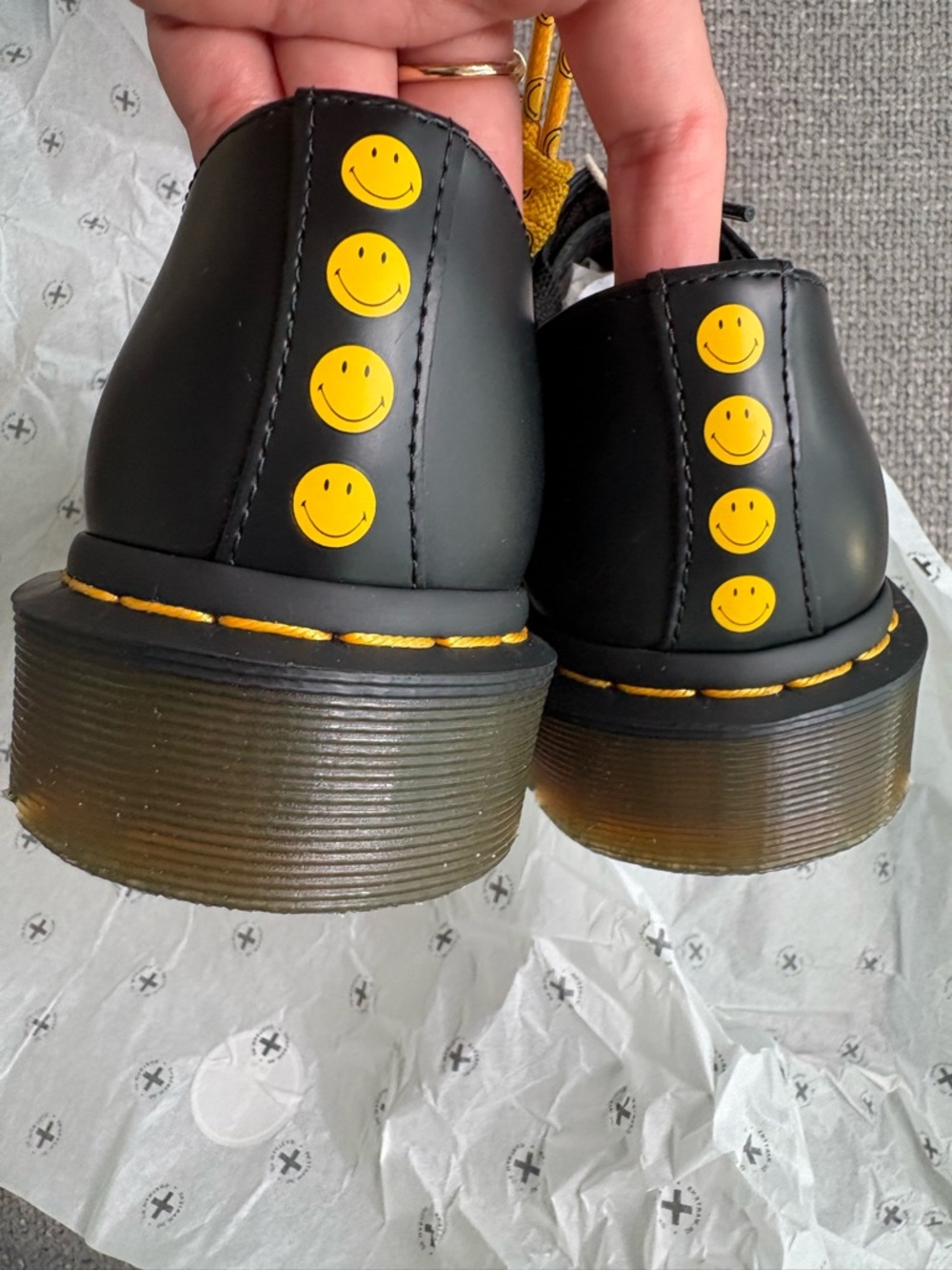Dr Martens x Smiley 1461 Derby Black Leather Limited Edition Size 8 - Picture 10 of 16